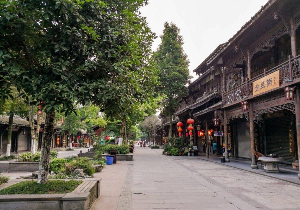 英国文学经典《烈火情人》:禁忌之恋与伦理审判的悲壮挽歌,感动心灵的故事